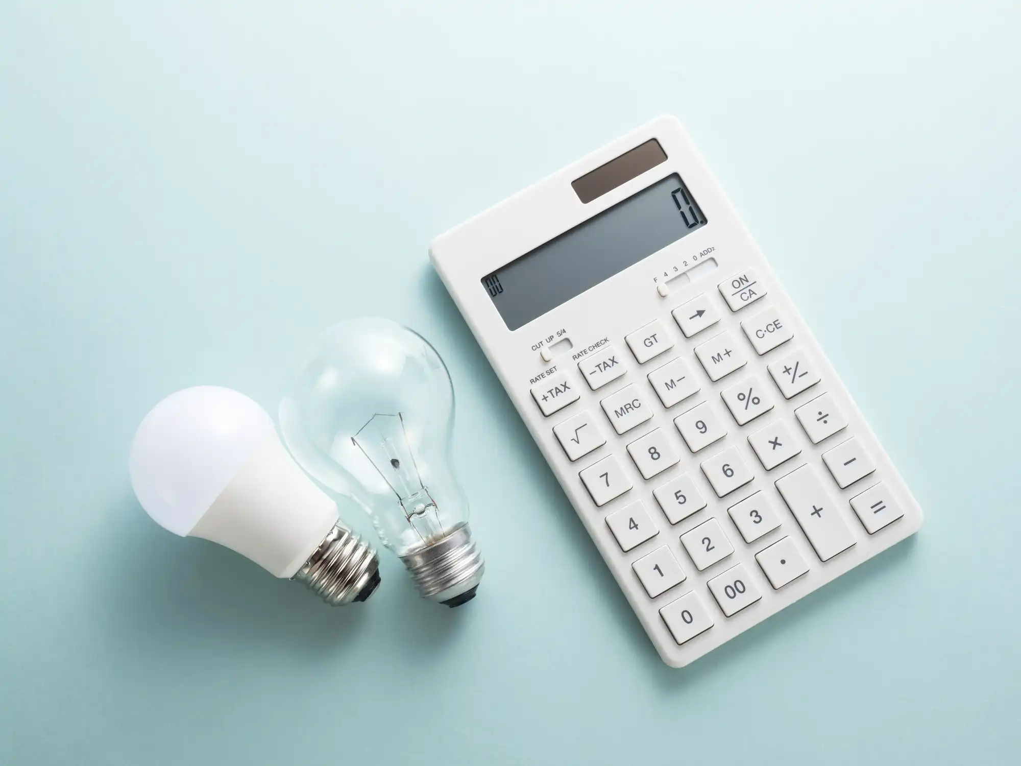 電球2個と電卓