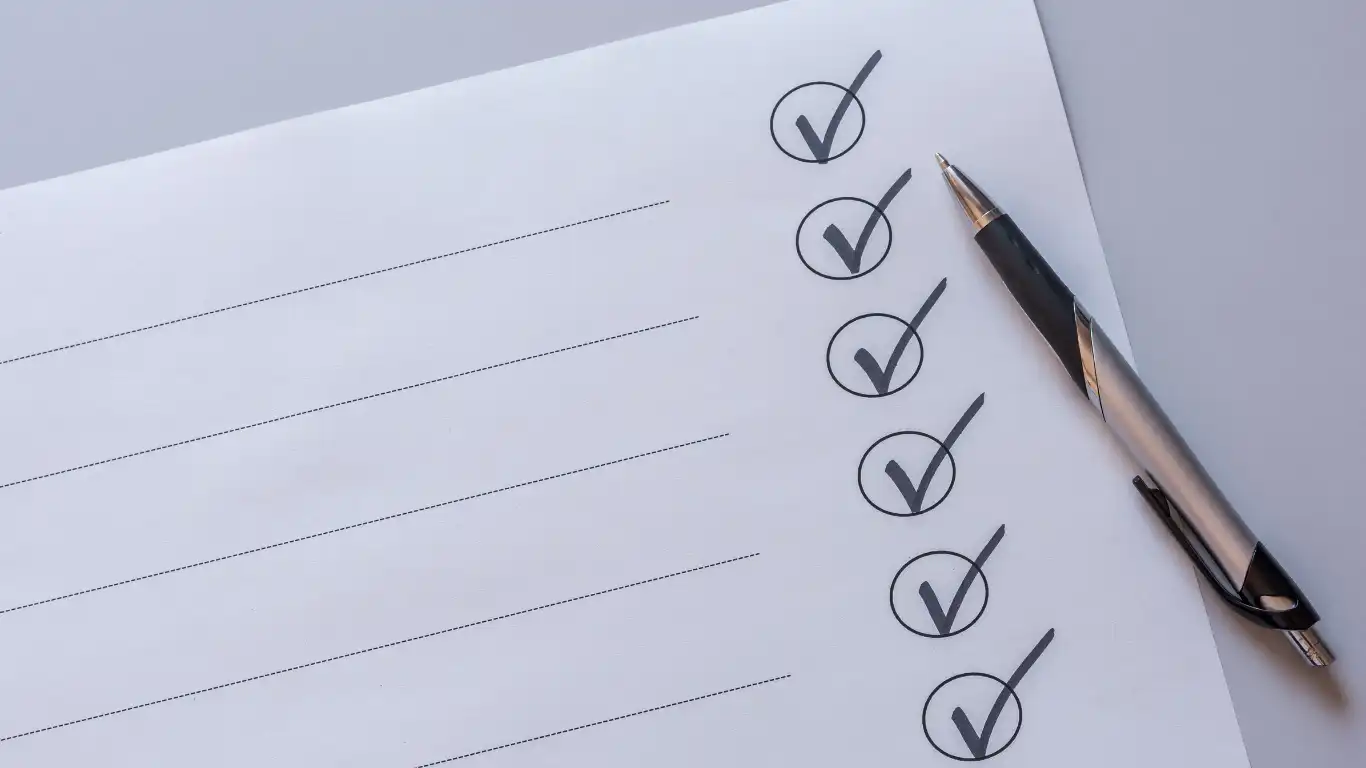 チェックリストとボールペン